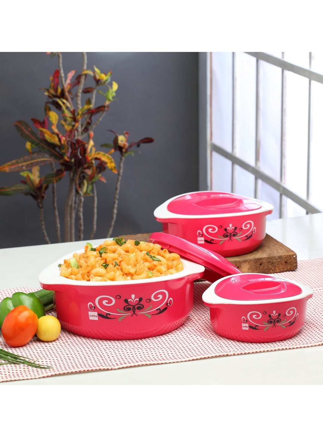 

Cello Set of 3 Pink Plastic Serving Casserole