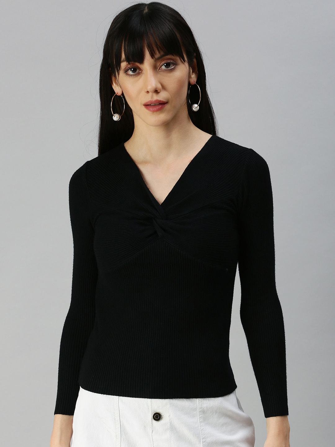 

SHOWOFF Black Twisted Top