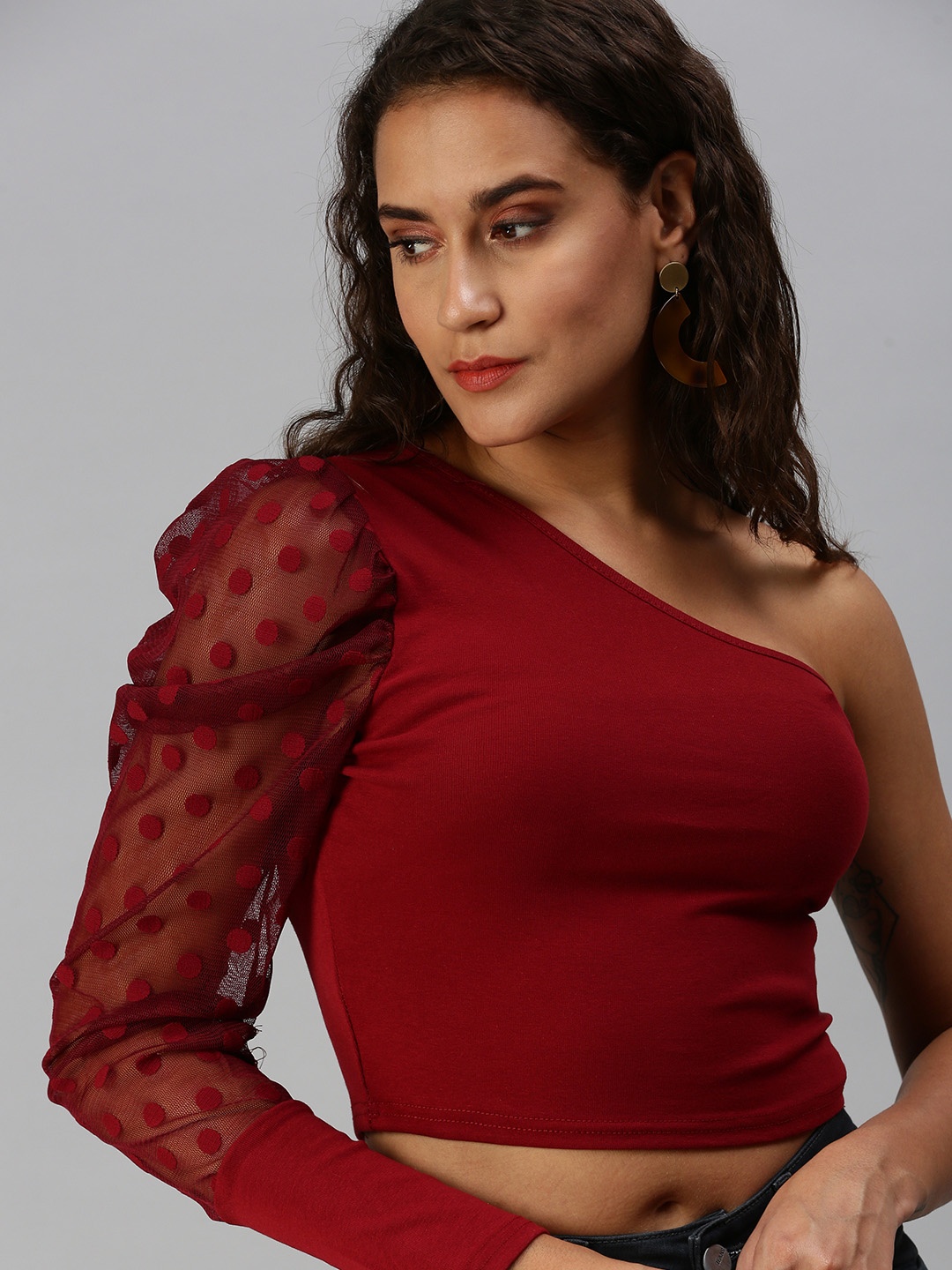 

SHOWOFF Maroon One Shoulder Net Crop Top