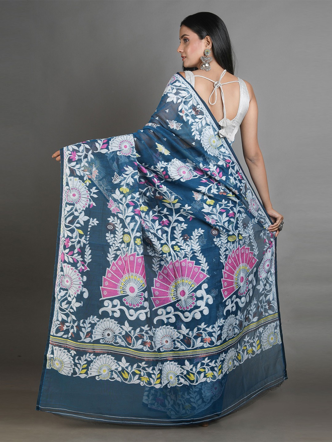 

Arhi Blue & Pink Woven Design Silk Cotton Jamdani Saree
