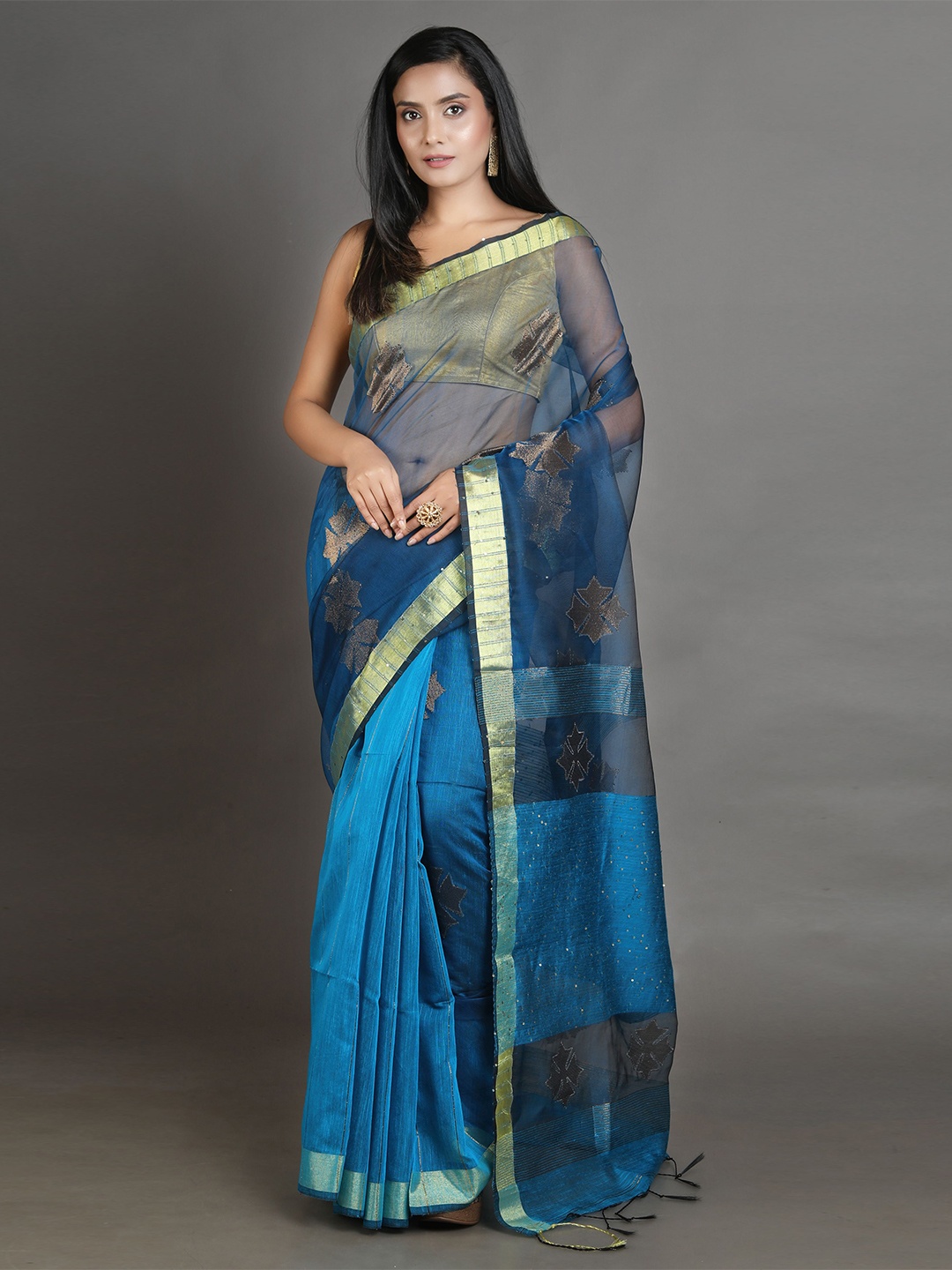 

Arhi Teal & Gold-Toned Floral Sequinned Handwoven Pure Silk Saree