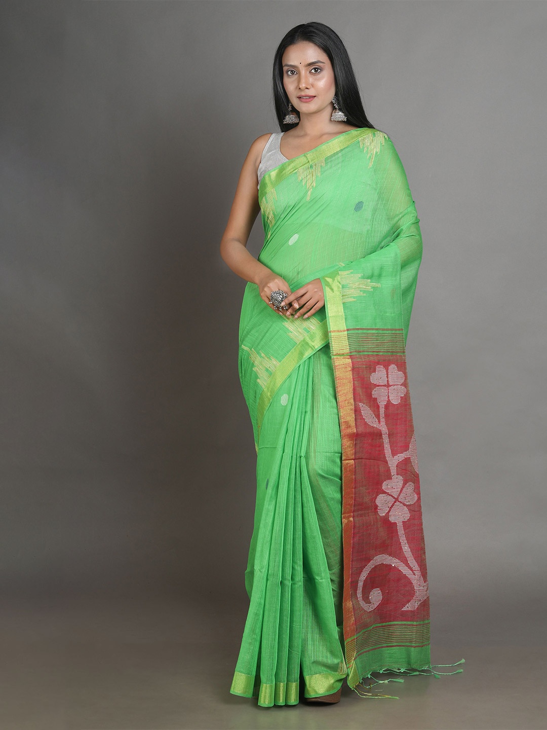 

Arhi Green & Red Woven Design Sequinned Saree