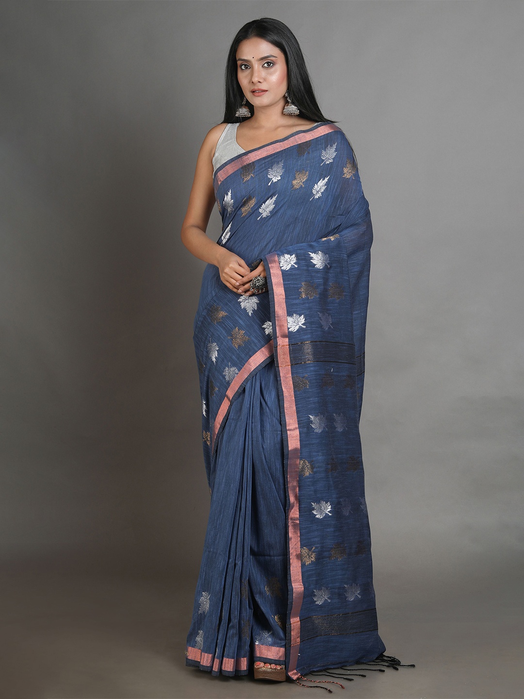 

Arhi Teal & Silver-Toned Woven Design Zari Pure Linen Saree