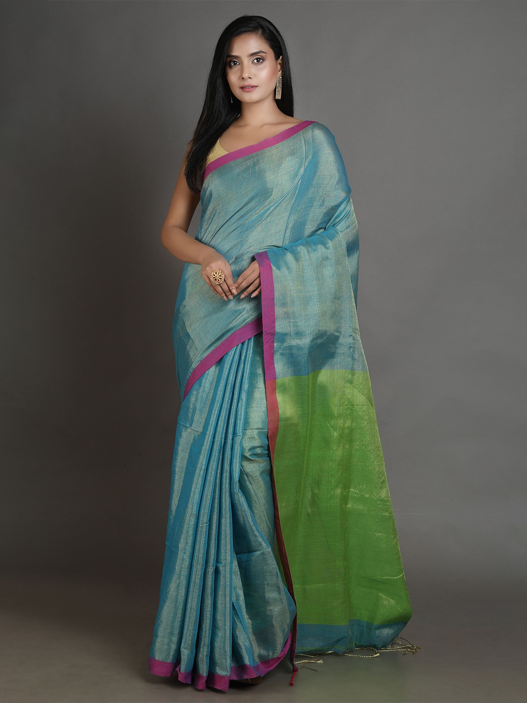 

Arhi Green & Pink Woven Design Tissue Saree