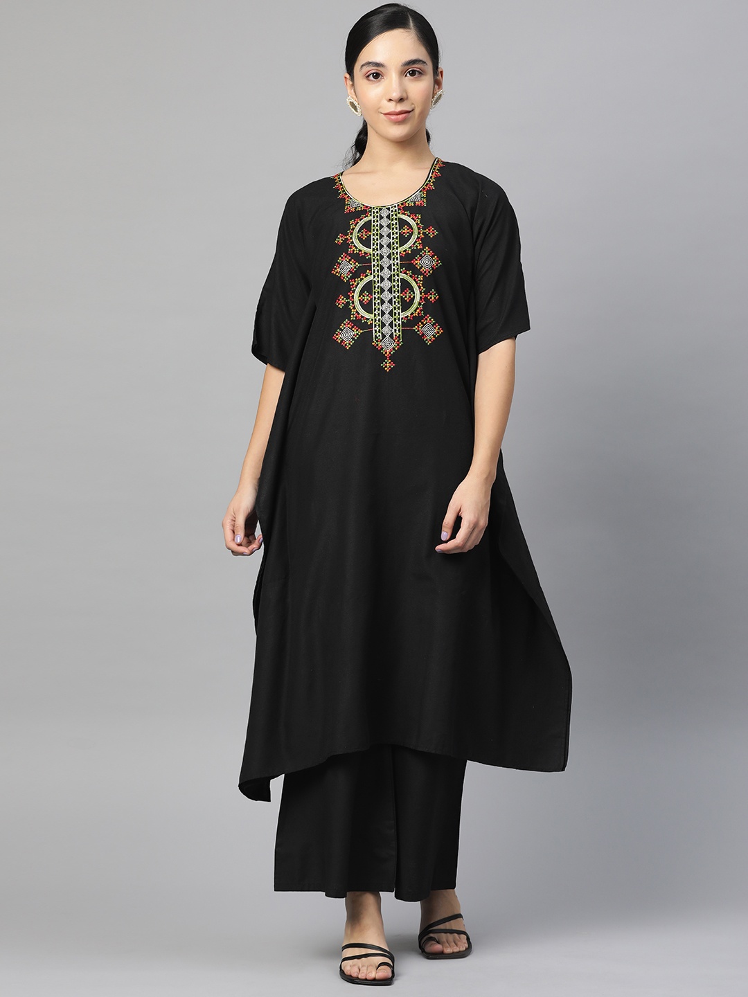 

Cottinfab Women Black Embroidered Pure Cotton Kurta with Palazzos