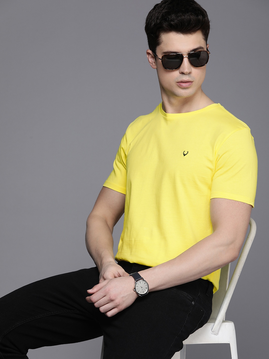 

Allen Solly Men Pure Cotton Solid Round Neck T-shirt, Yellow