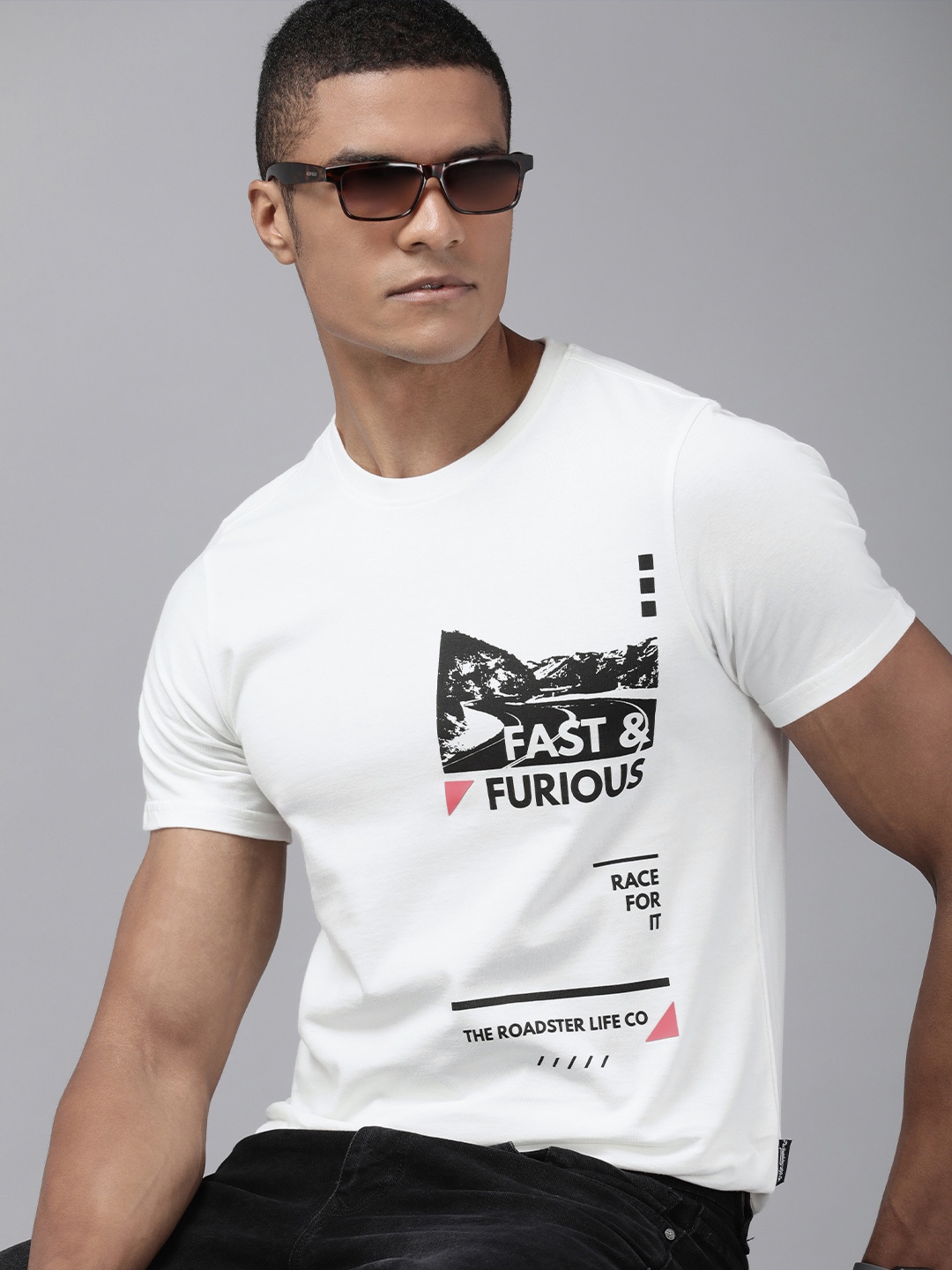 

Roadster Fast and Furious Men White & Black Typography Printed Pure Cotton T-shirt