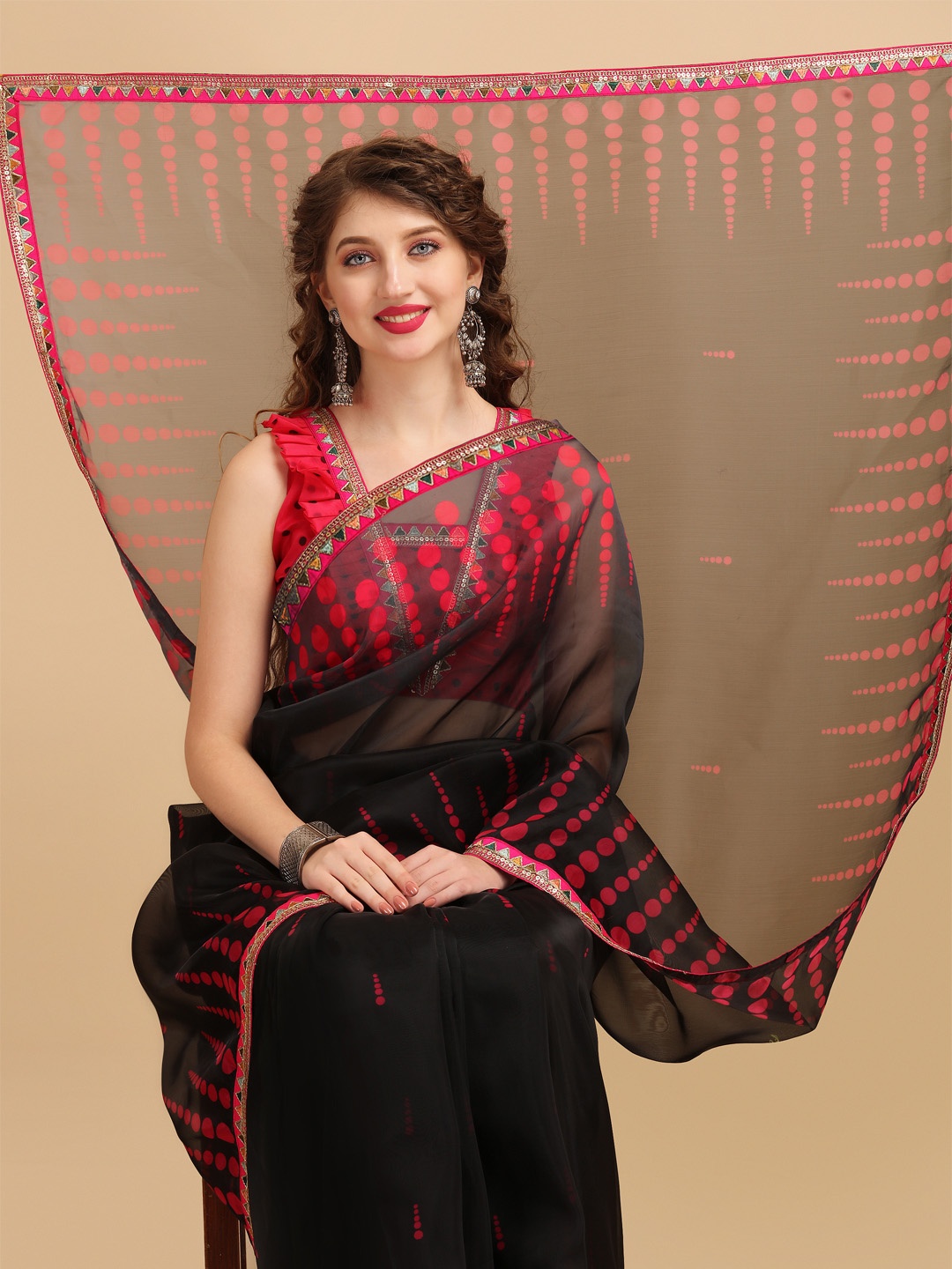 

Sangria Black & Pink Printed Sequinned Organza Saree