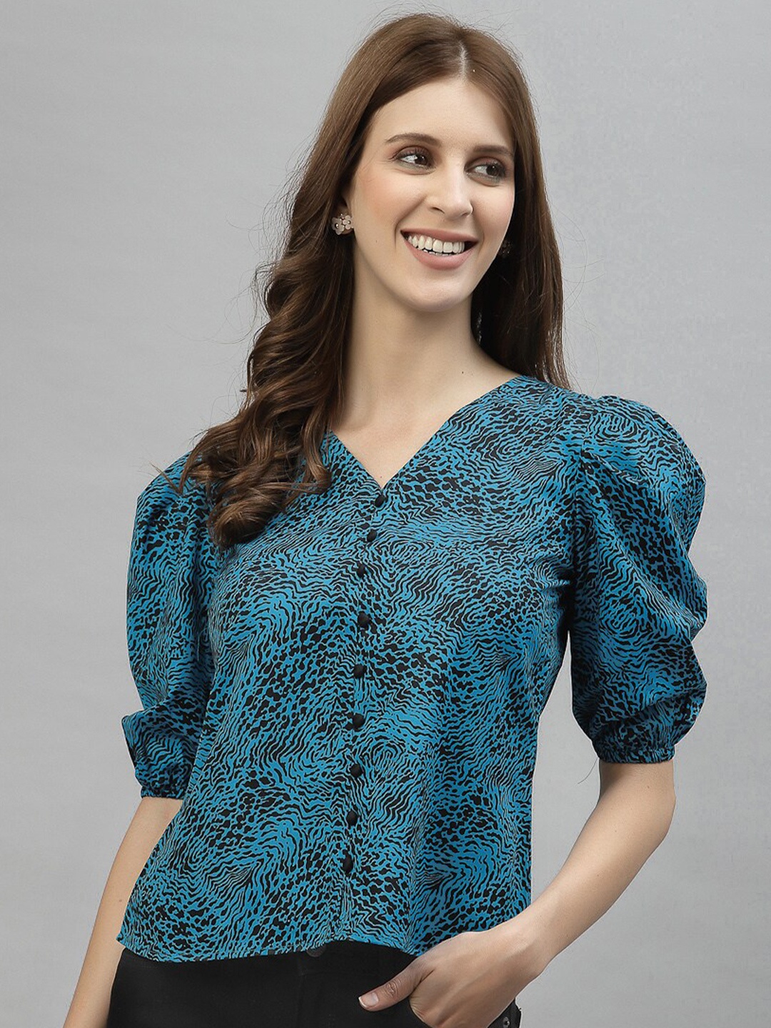 

Selvia Blue Floral Print Crepe Shirt Style Top