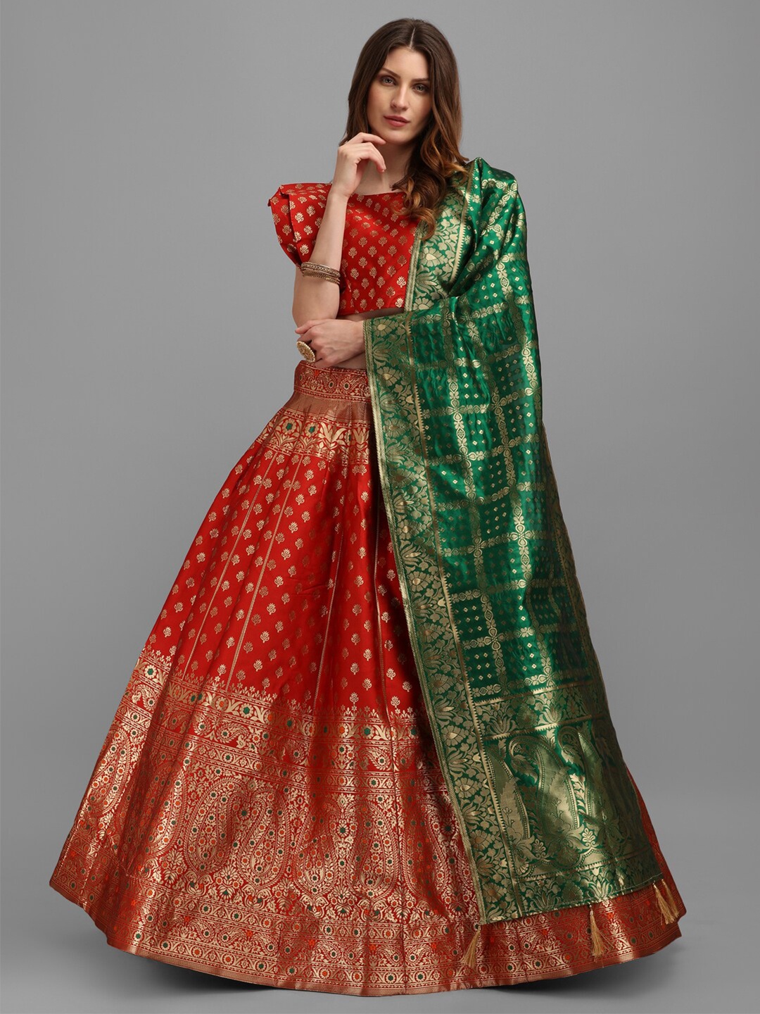 

PURVAJA Red & Green Semi-Stitched Lehenga & Unstitched Blouse With Dupatta