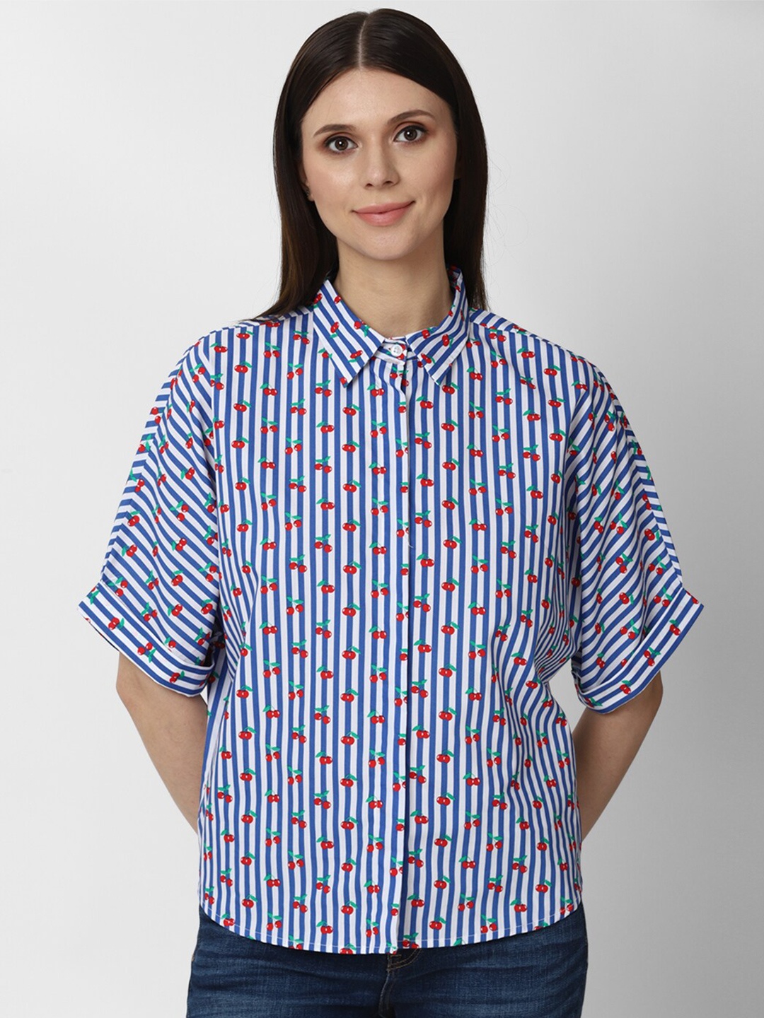 

FOREVER 21 Women Blue & White Striped Casual Shirt