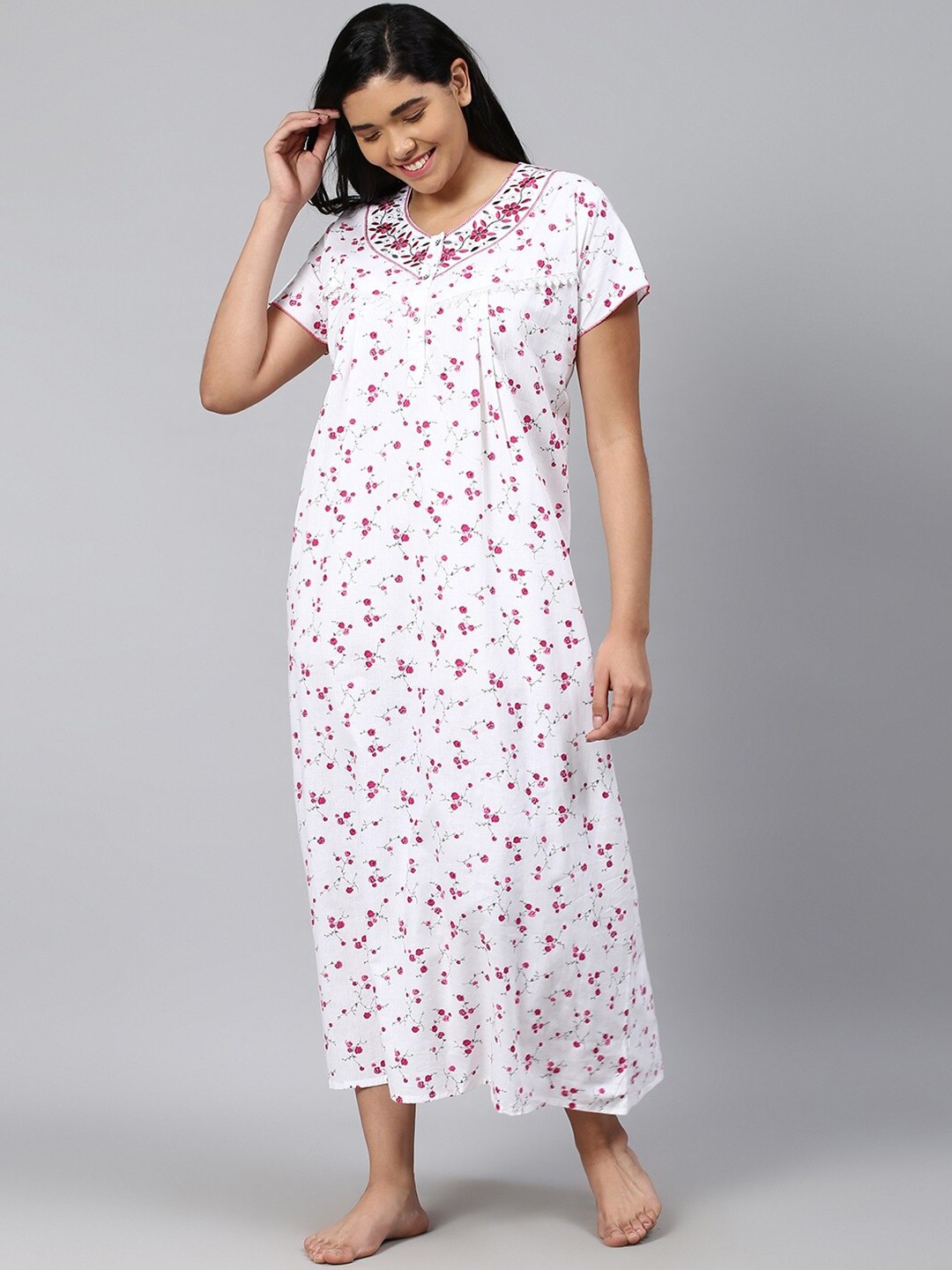 

TRUNDZ White Embroidered Maxi Nightdress