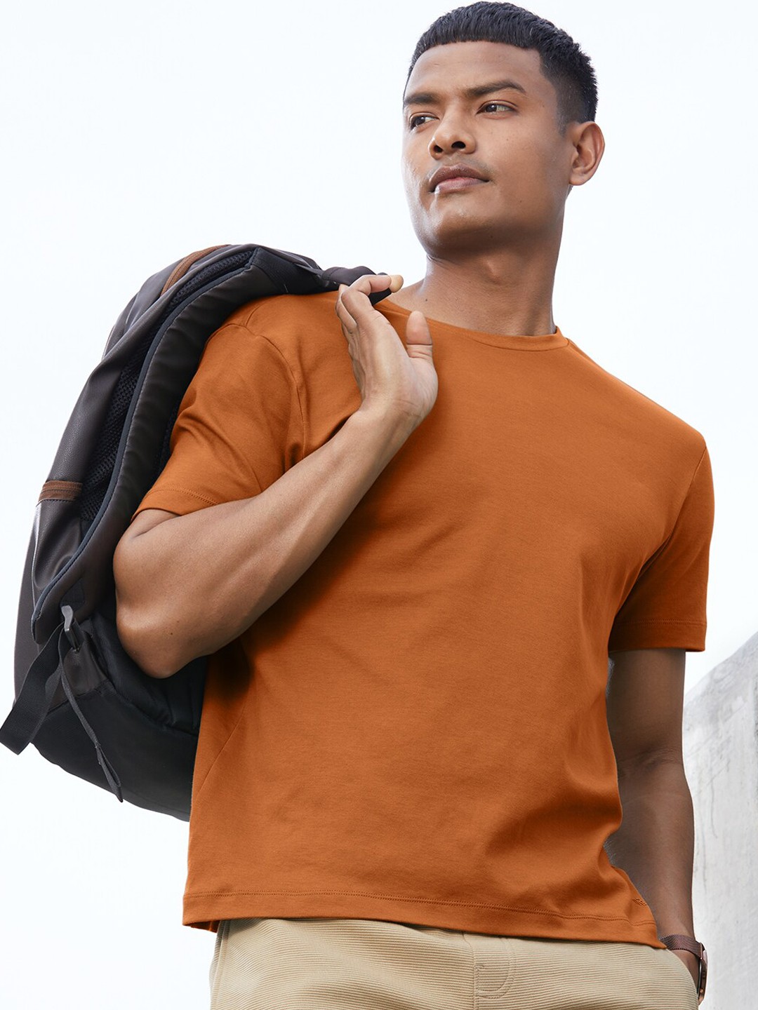 

DaMENSCH Men Solid Premium Cotton Regular Fit T-Shirt, Tan