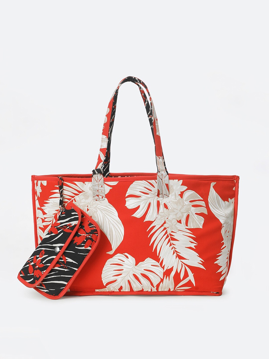

Oxolloxo Multicoloured Animal Textured Swagger Tote Bag with Quilted, Multi