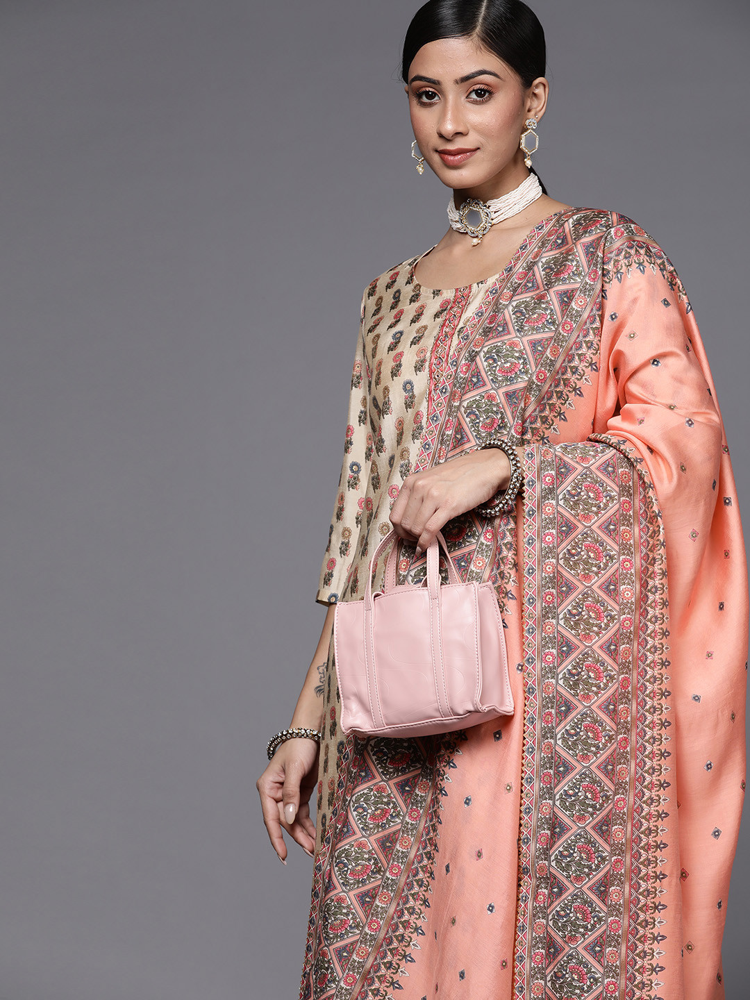 

Libas Women Cream-Coloured Floral Printed Kurta with Trousers & With Dupatta