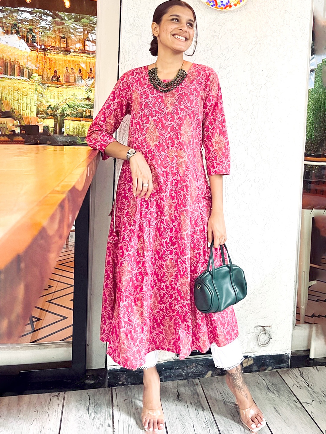 

Libas Women floral Motifs Printed Pure Cotton Kurta, Pink