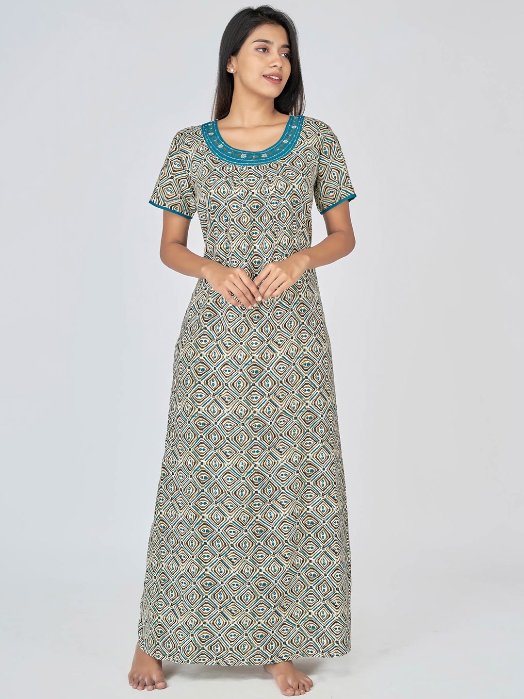 

Maybell Women Green Printed Maxi Nightdress