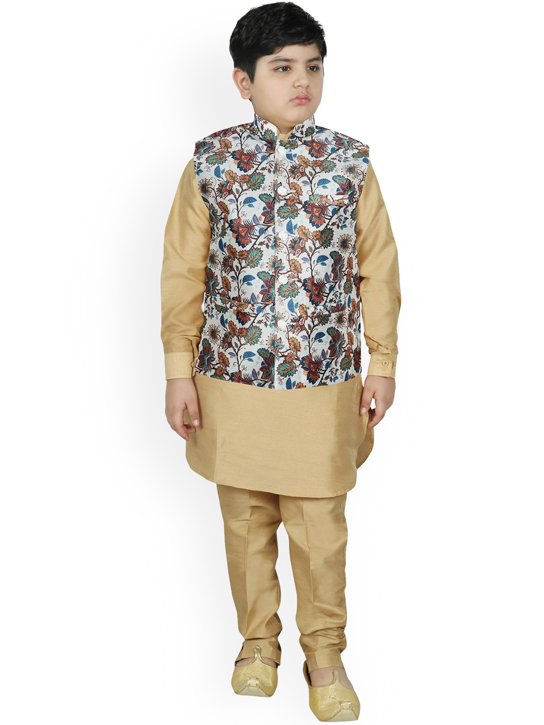 

SG YUVRAJ Boys White Printed Raw Silk Kurti with Pyjamas