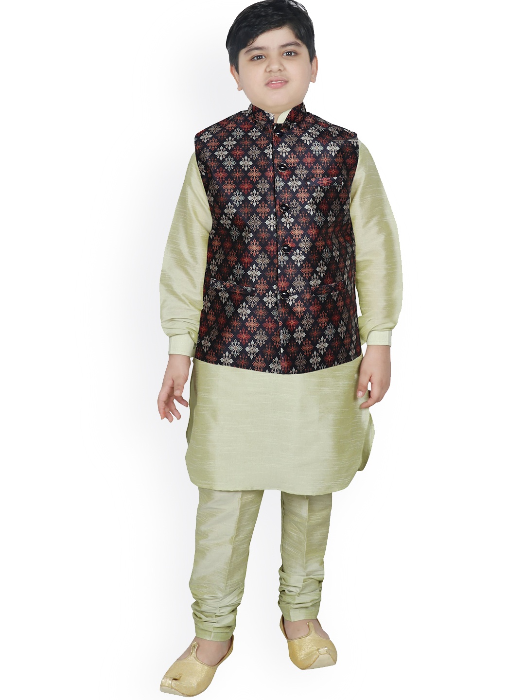 

SG YUVRAJ Boys Navy Blue Raw Silk Kurta with Pyjamas