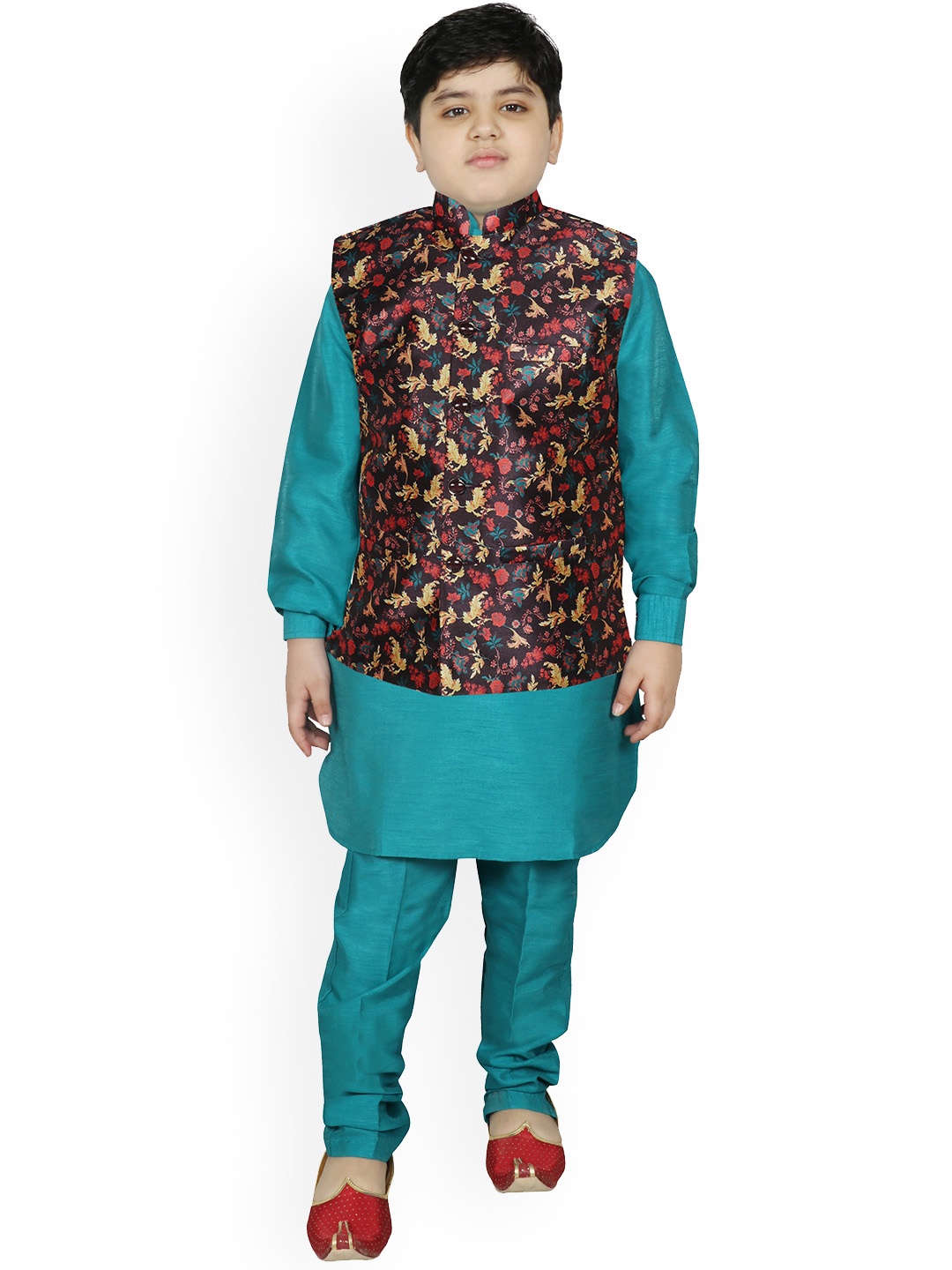 

SG YUVRAJ Boys Black Raw Silk Kurta with Churidar