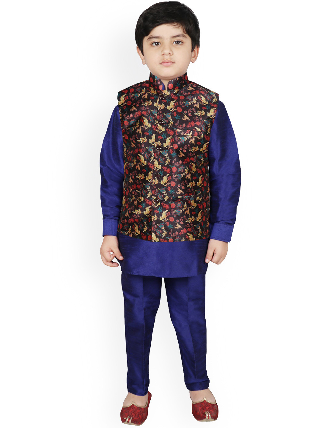 

SG YUVRAJ Boys Black Floral Layered Raw Silk Kurta with Pyjamas