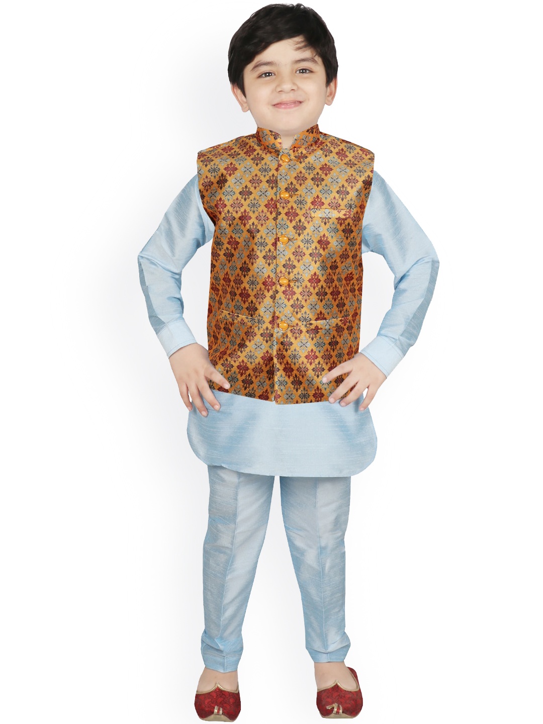 

SG YUVRAJ Boys Yellow Colourblocked Layered Raw Silk Kurta with Trousers
