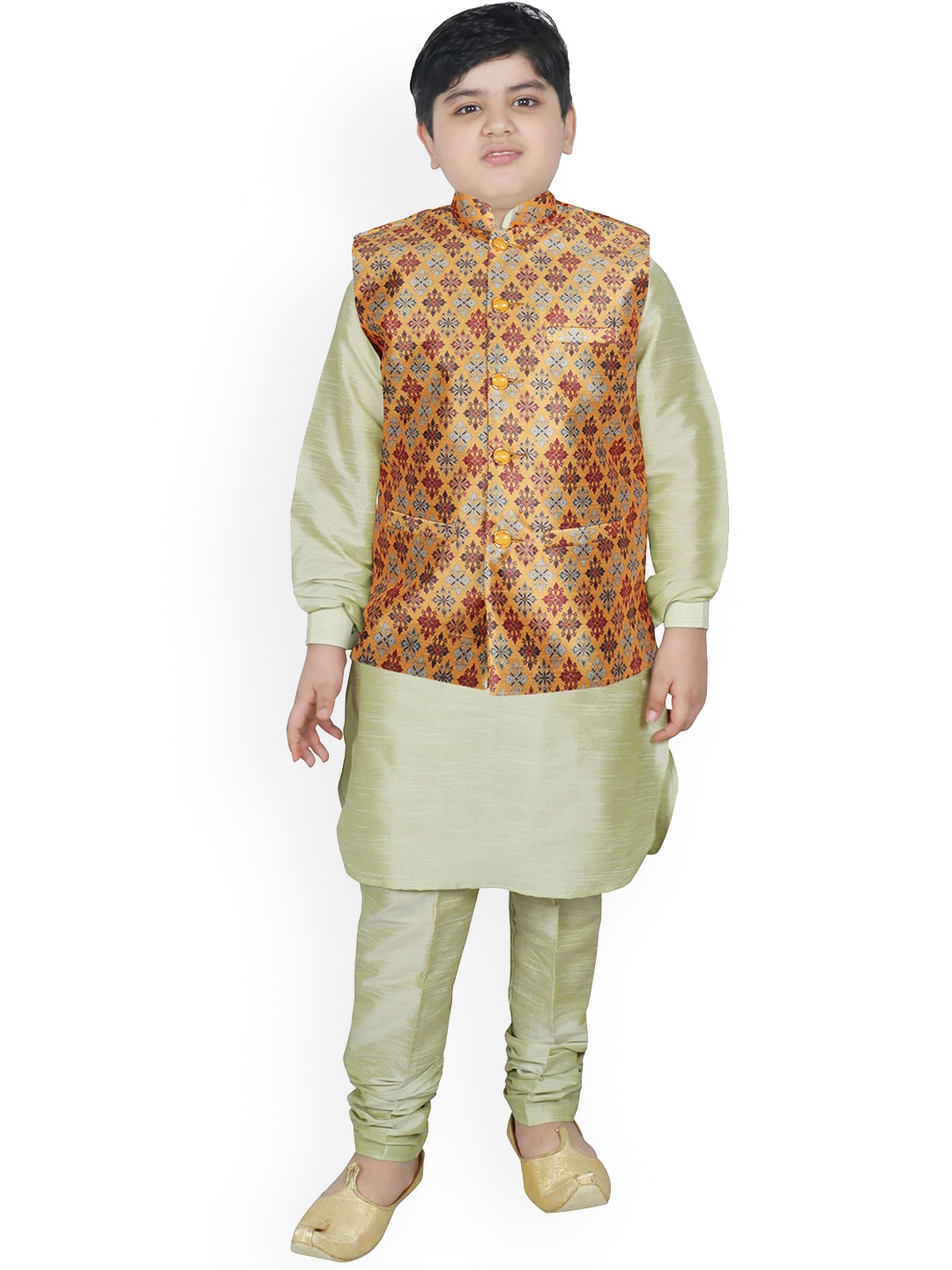 

SG YUVRAJ Boys Yellow Raw Silk Kurta with Pyjamas