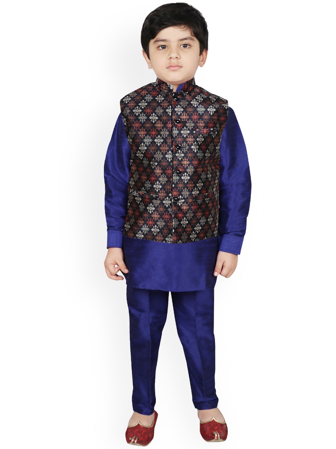 

SG YUVRAJ Boys Navy Blue Floral Layered Raw Silk Kurta with Pyjamas