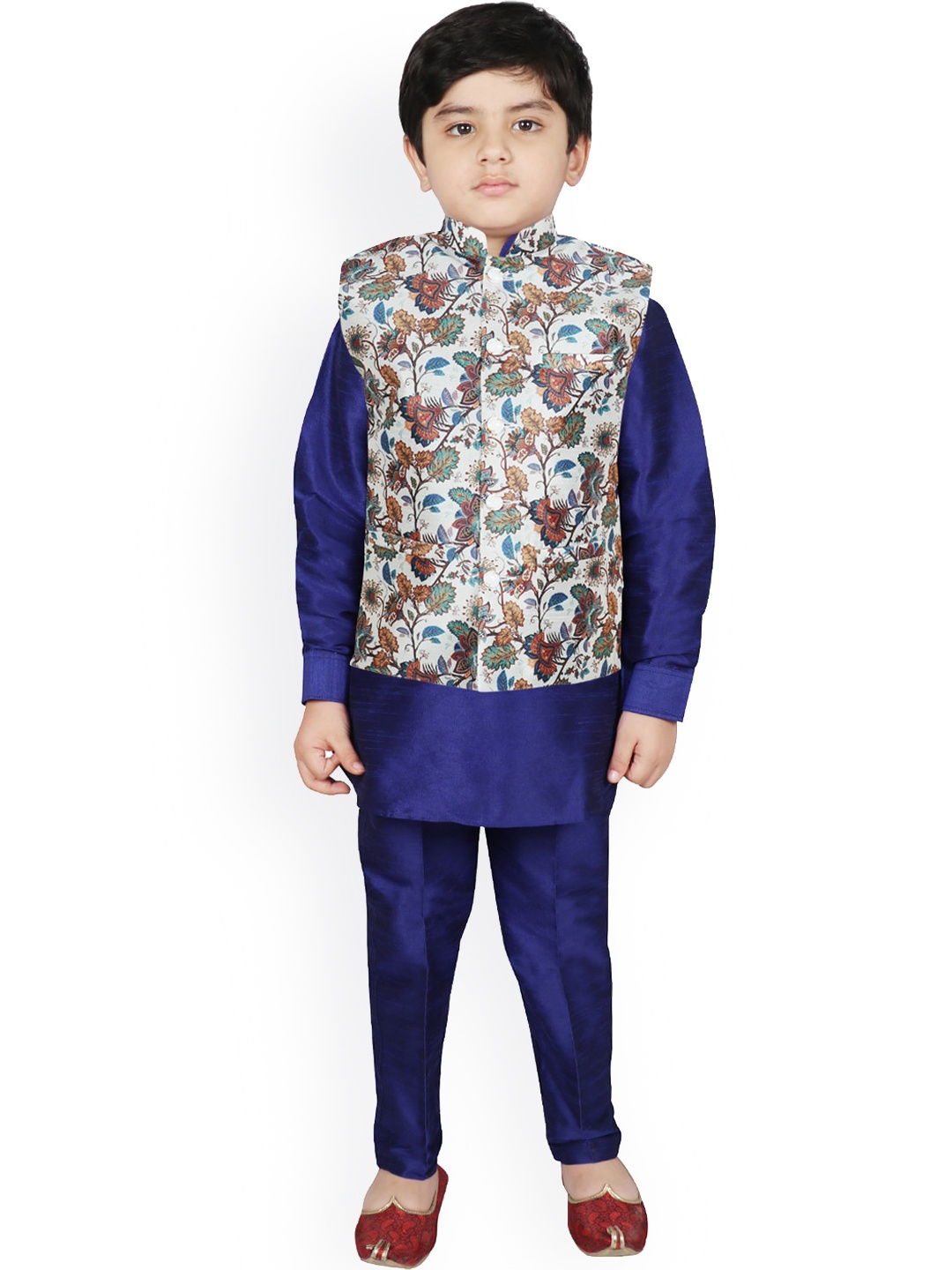 

SG YUVRAJ Boys White Floral Layered Raw Silk Kurti with Pyjamas
