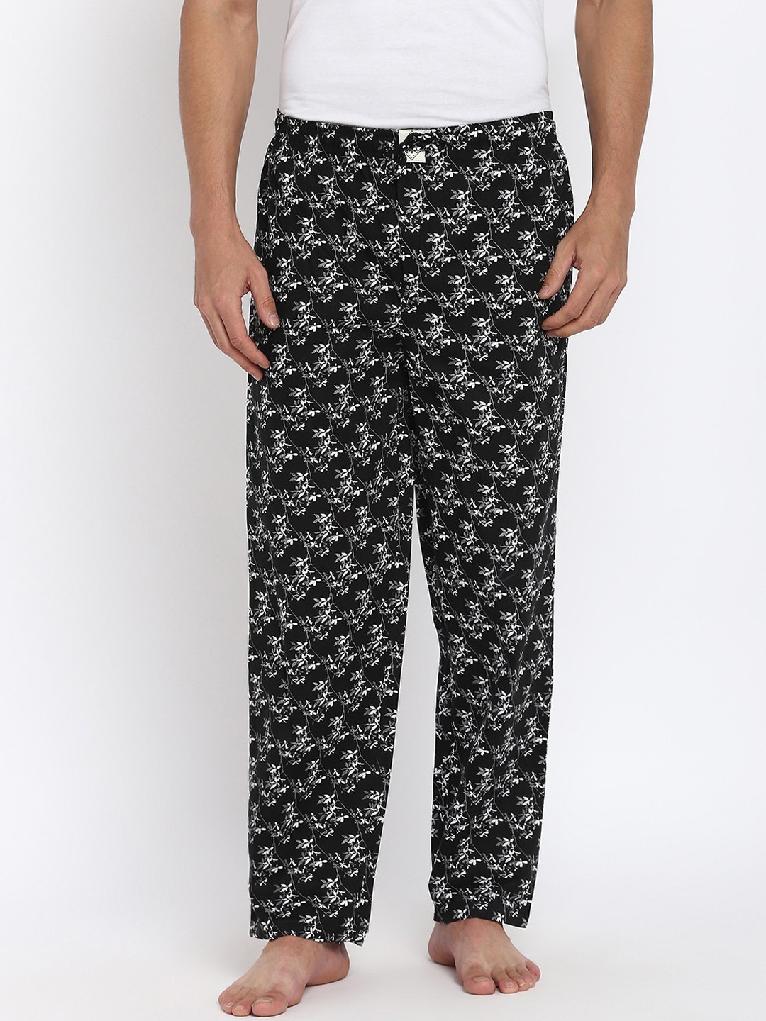 

abof Men Black Printed Cotton Lounge Pants