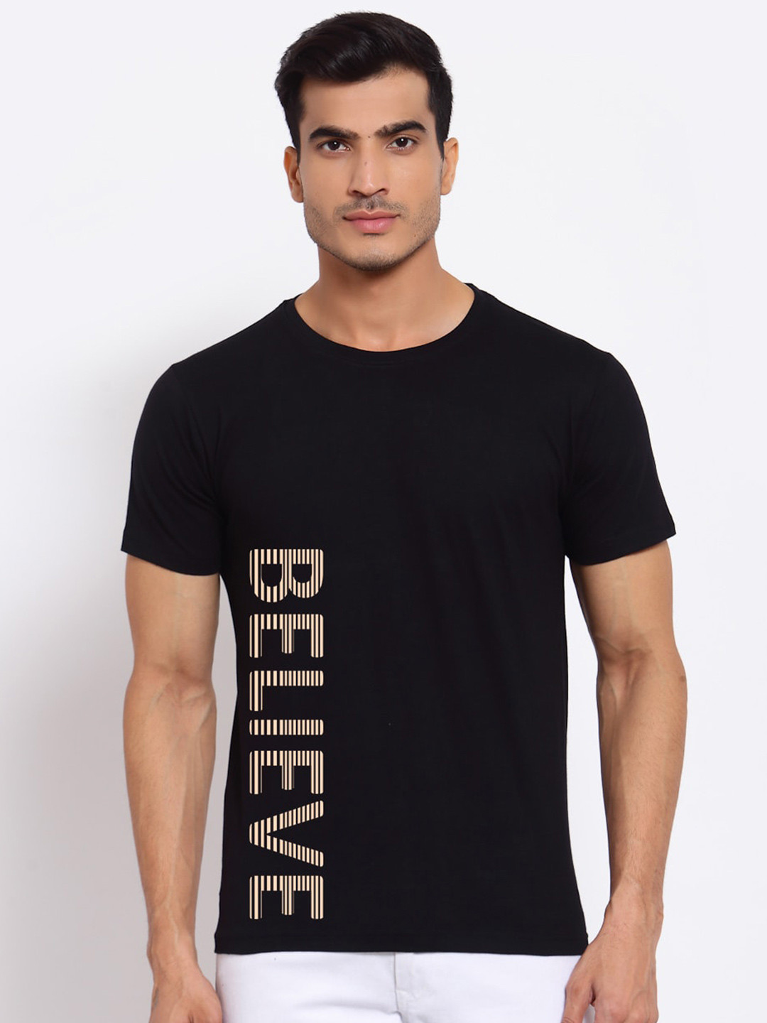 

FERANOID Men Black Typography Printed Bio Finish Applique T-shirt