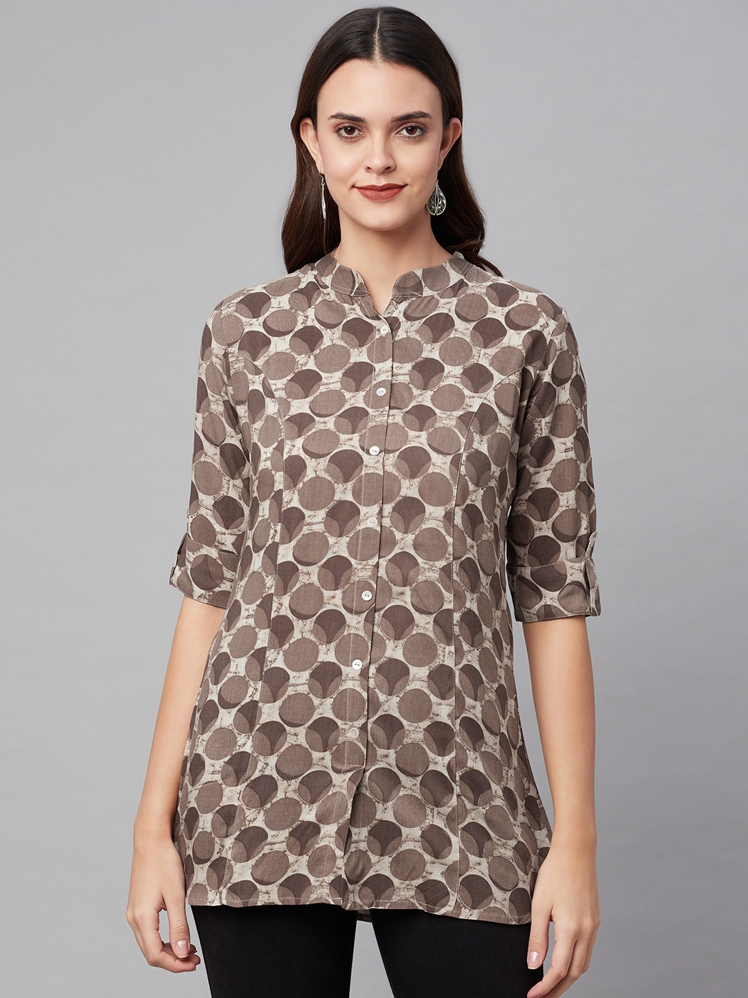 

Divena Brown & Beige Geometric Print Mandarin Collar Roll-Up Sleeves Shirt Style Top