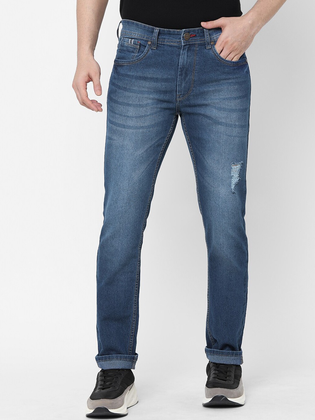 

Solemio Men Blue Body Slim Fit Low Distress Light Fade Stretchable Jeans