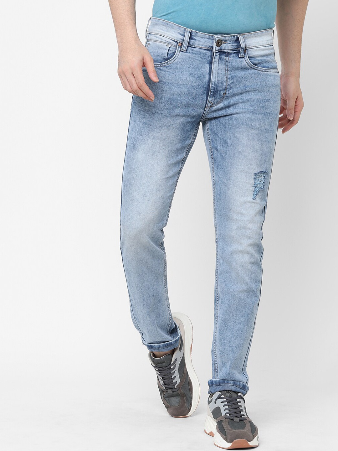 

Solemio Men Blue Body Slim Fit Mildly Distressed Heavy Fade Stretchable Jeans