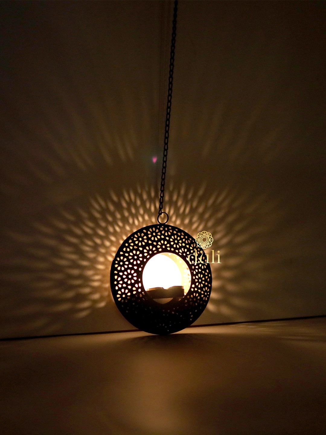 

DULI Unisex Black Hanging Metal Tealight Candle Holder