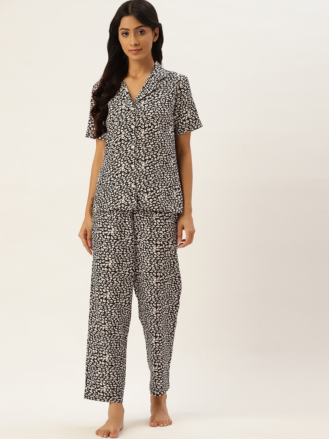 

ETC Women Black & White Printed Night suit