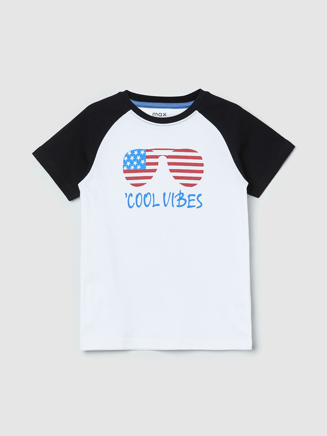 

max Boys White Typography Colourblocked Drop-Shoulder Sleeves Pure Cotton Applique T-shirt
