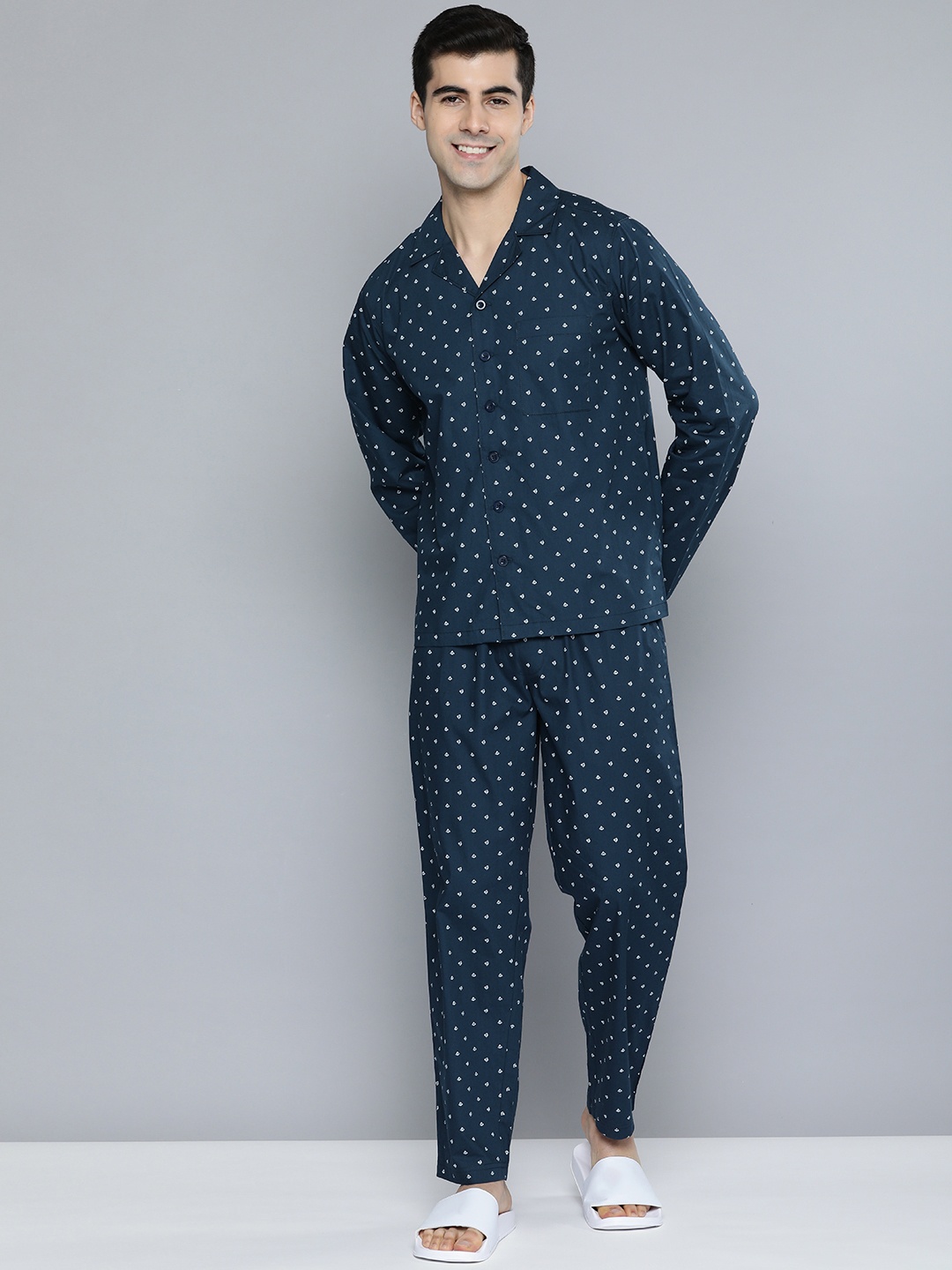 

Mast & Harbour Men Navy Blue & White Printed Pure Cotton Night suit