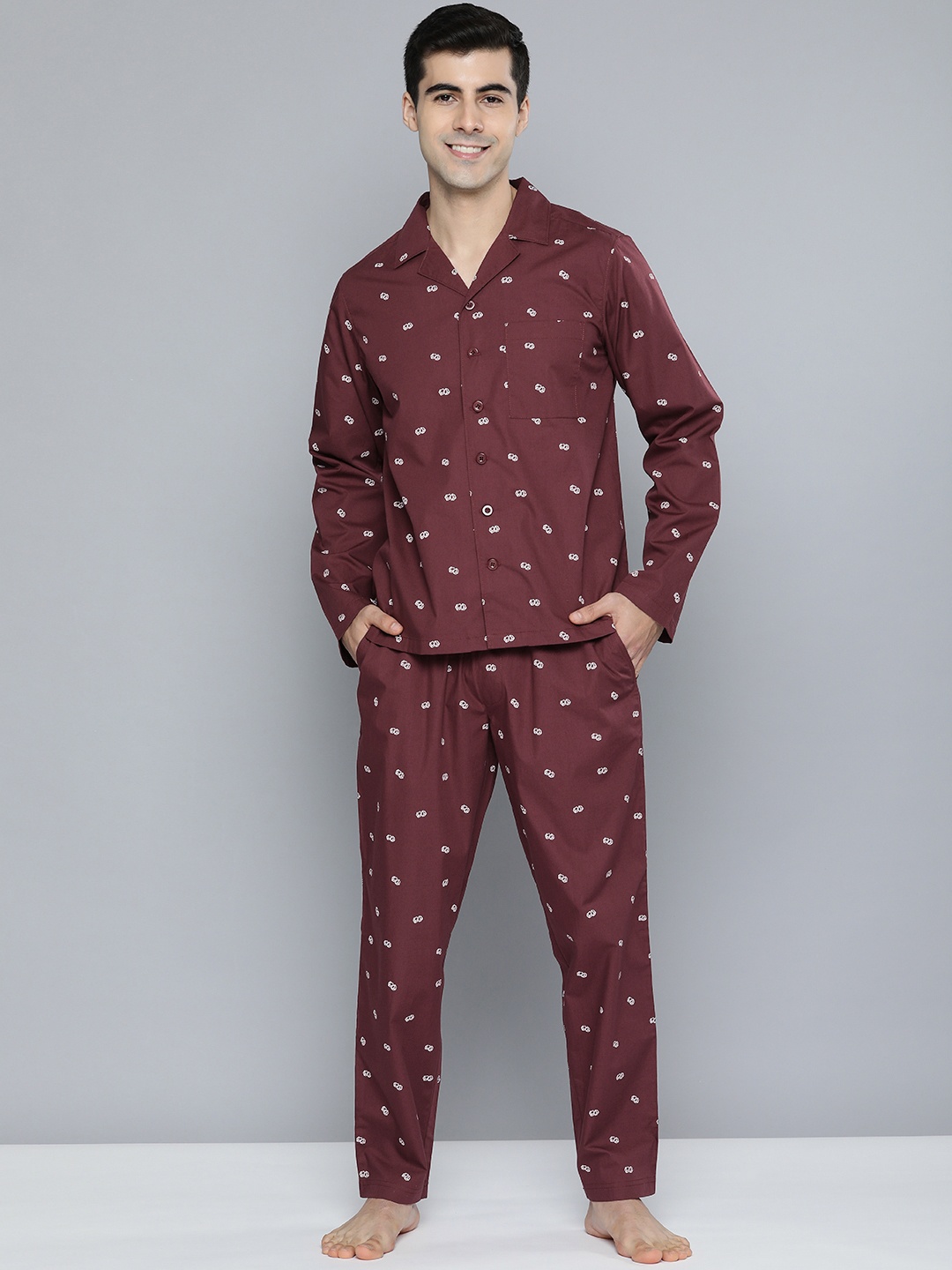 

Mast & Harbour Men Maroon & White Printed Pure Cotton Night suit