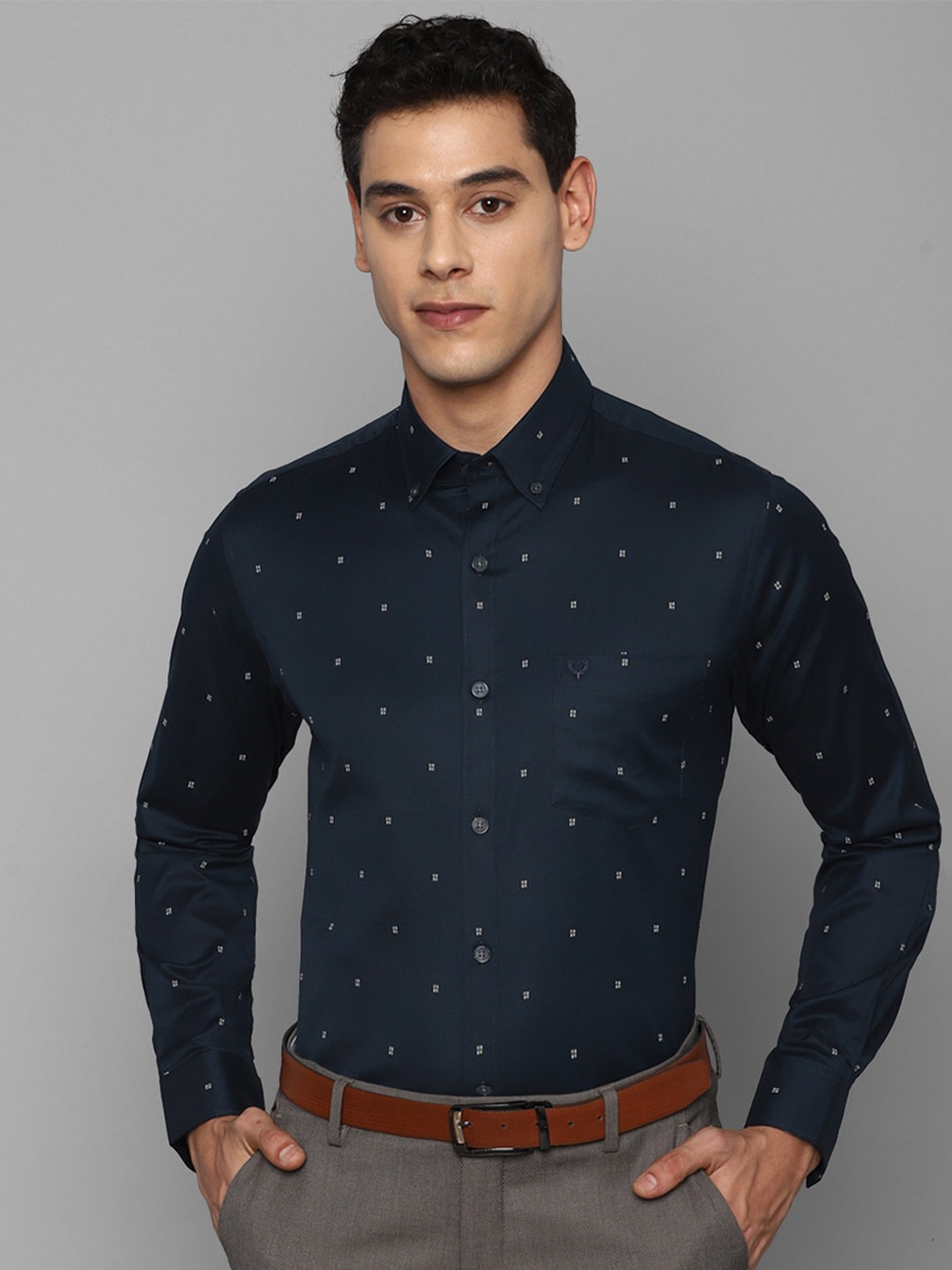 

Allen Solly Men Navy Blue Slim Fit Printed Formal Shirt