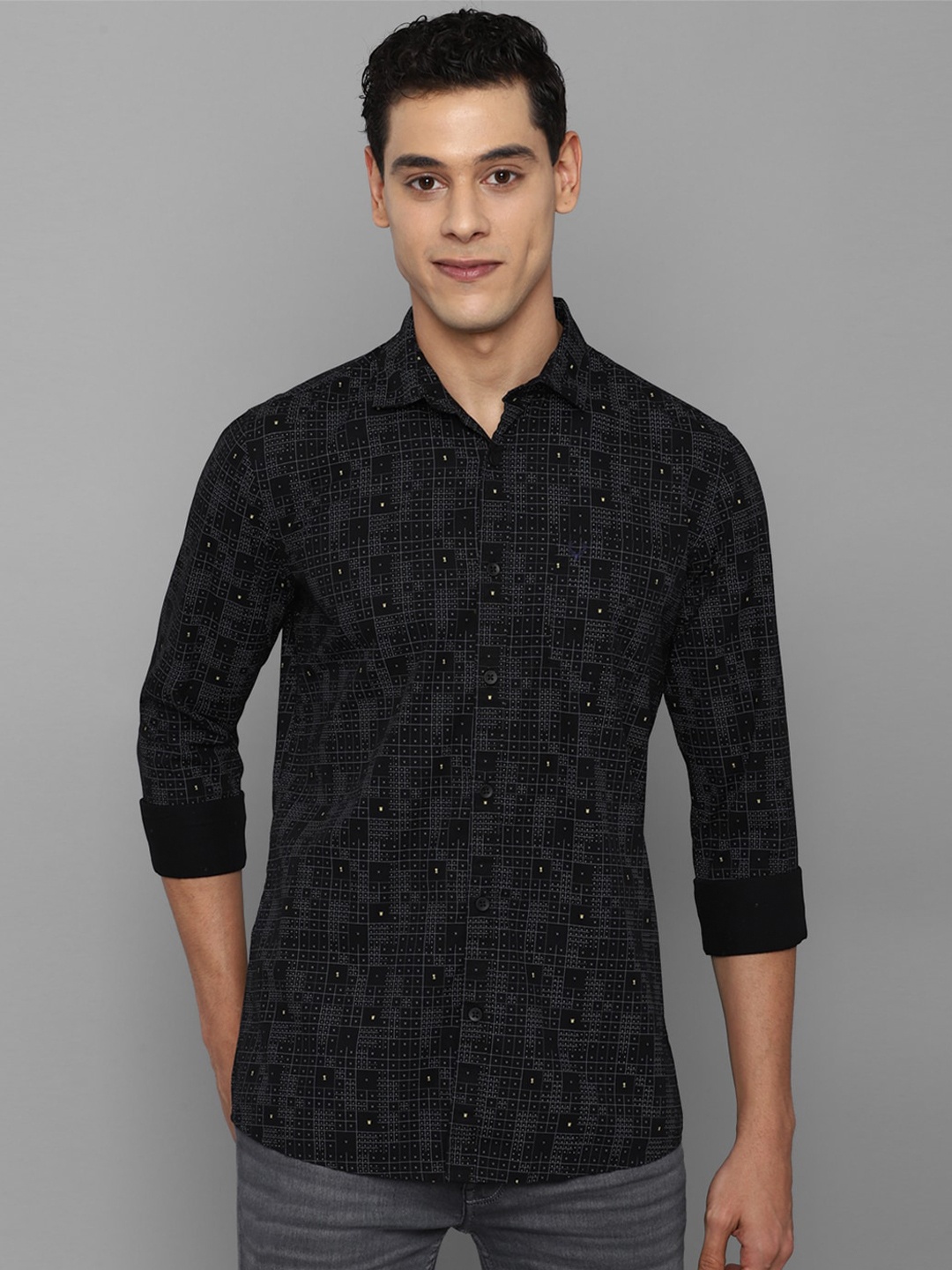 

Allen Solly Sport Men Black Printed Casual Shirt