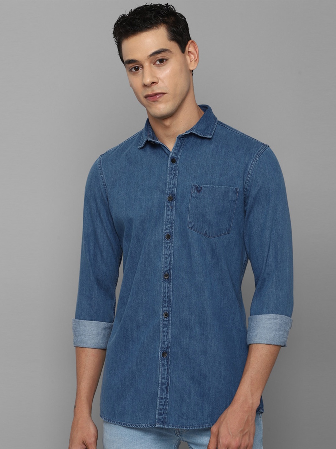 

Allen Solly Sport Men Blue Casual Shirt