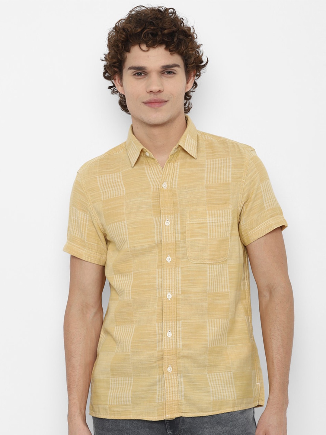 

AMERICAN EAGLE OUTFITTERS Men Yellow Checked Casual Shirt