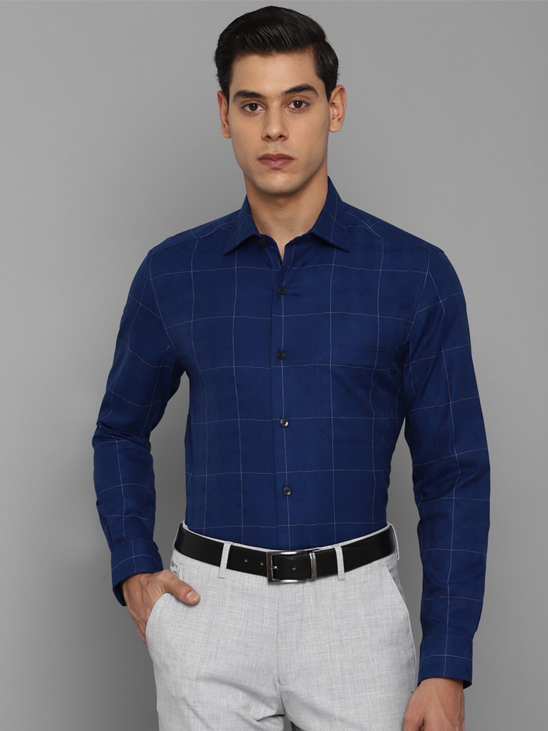 

Louis Philippe Men Navy Blue Windowpane Checks Checked Formal Shirt