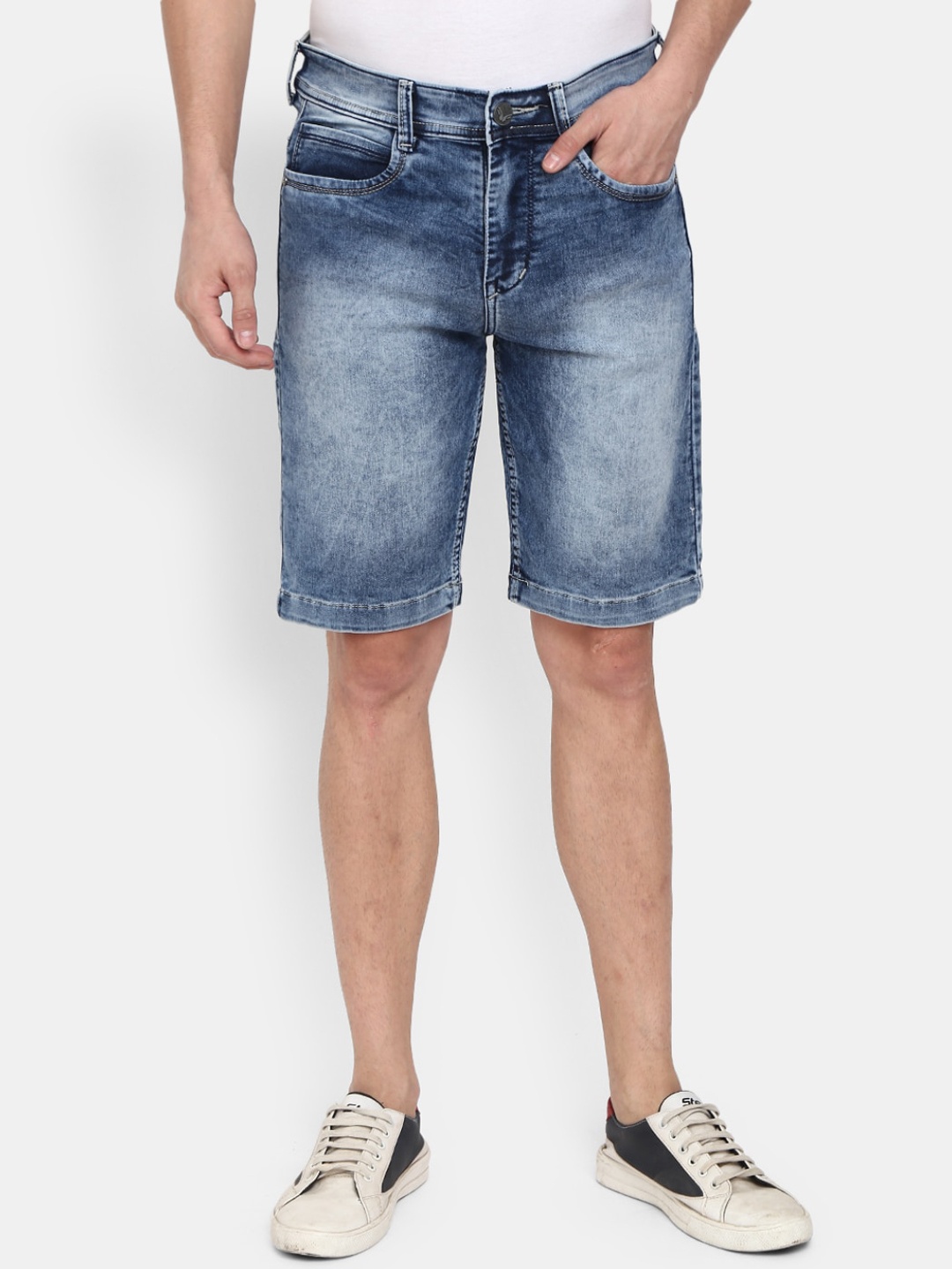 

V-Mart Men Blue Washed Denim Shorts
