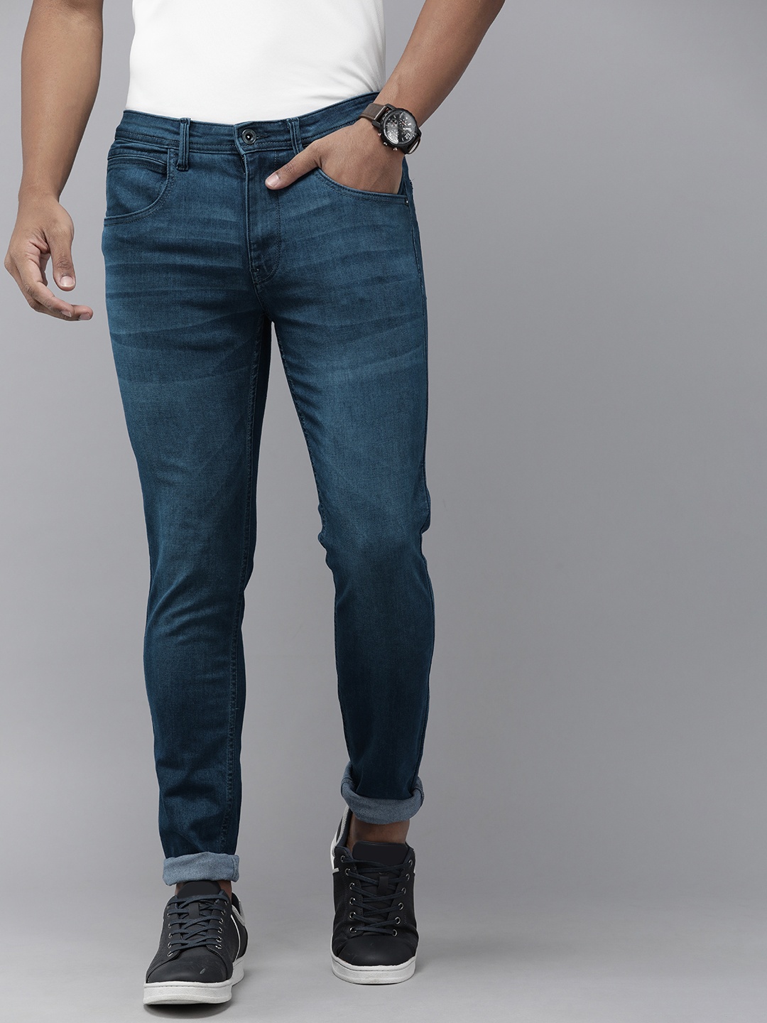 

VAN HEUSEN DENIM LABS Men Blue Skinny Fit Light Fade Stretchable Jeans