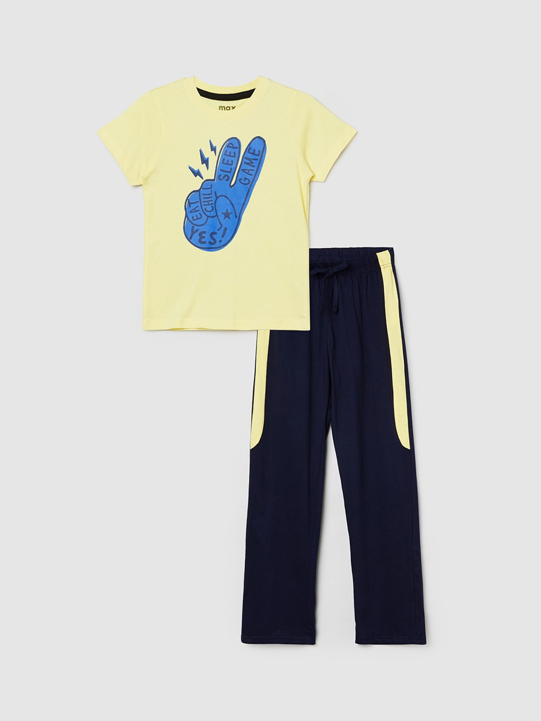 

max Boys Yellow & Black Printed Night suit