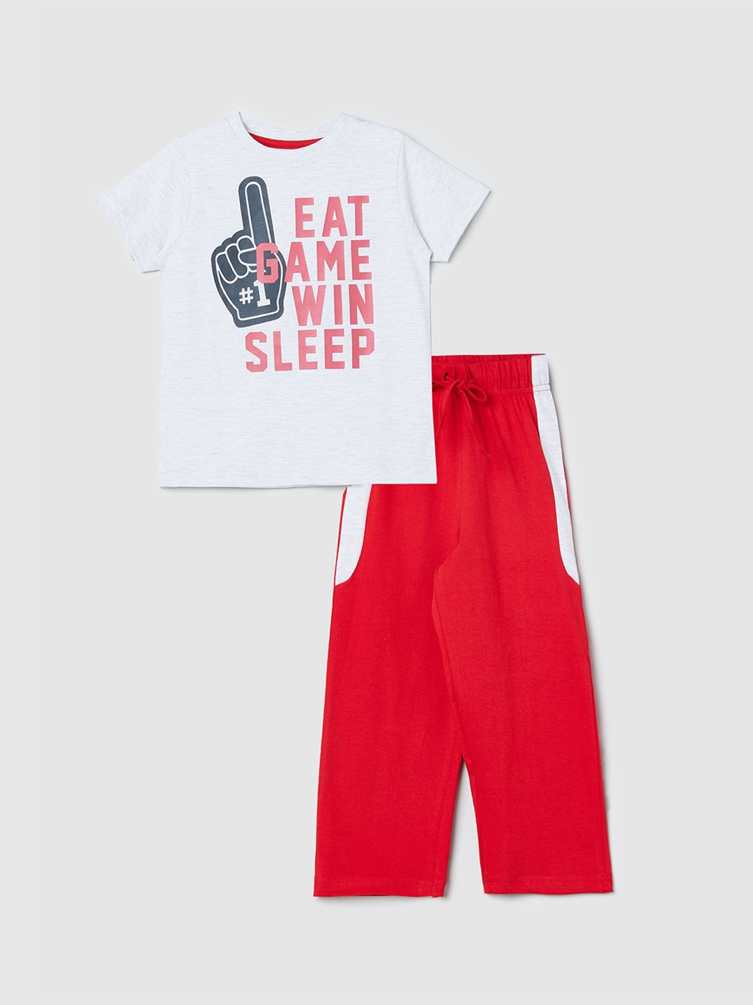 

max Boys White & Red Printed Cotton Night suit