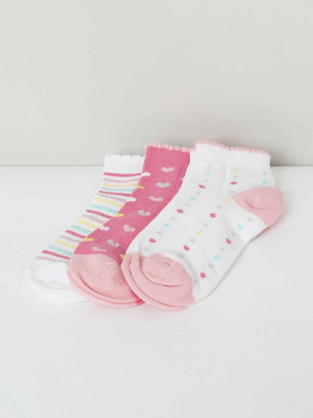 

max Girls Pack of 3 Assorted Cotton Socks