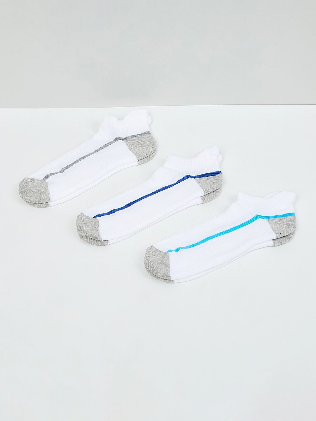 

max Boys Pack Of 3 Assorted Cotton Ankle-Length Socks
